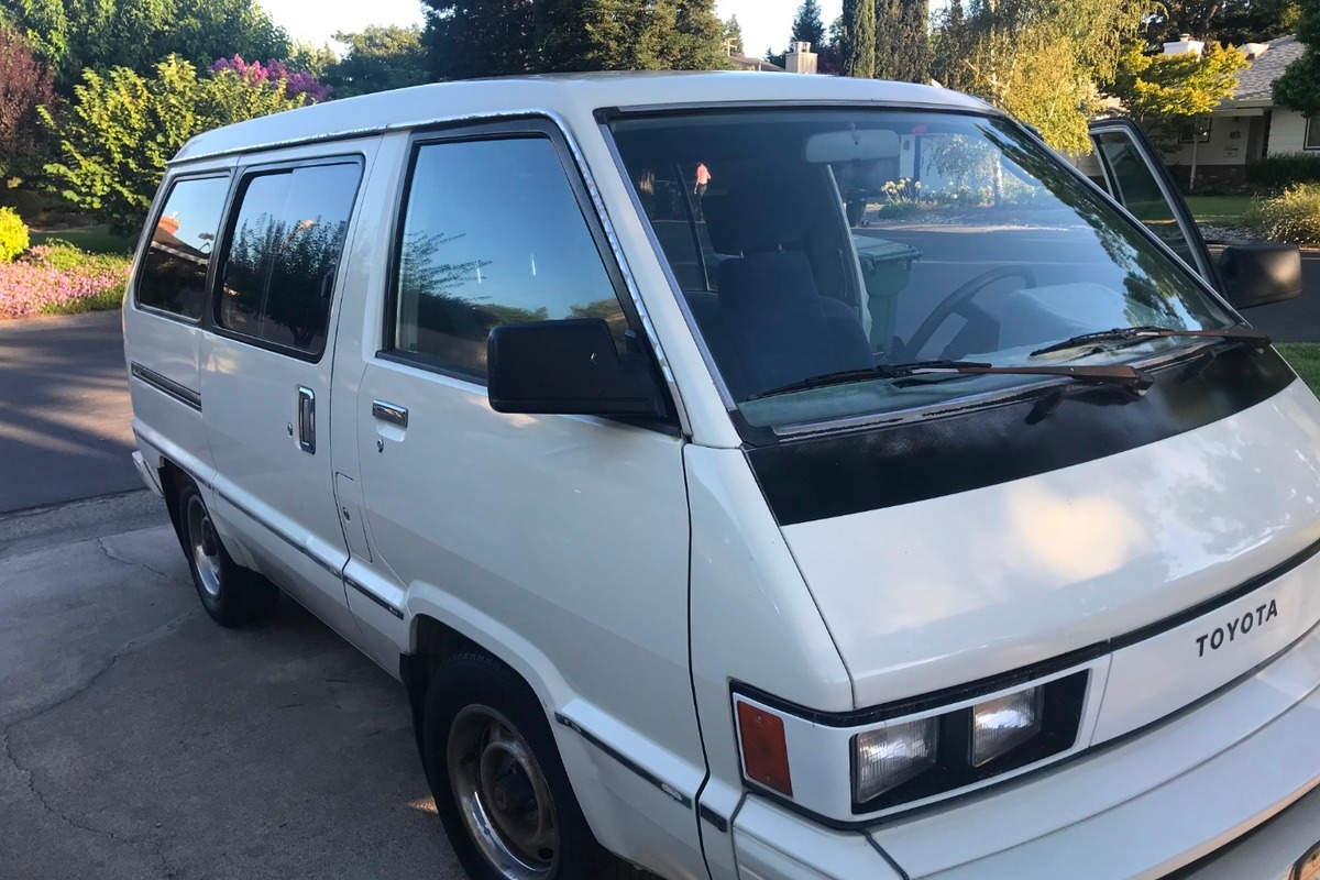 1984 Toyota Passenger Van LE in Sacramento, CA